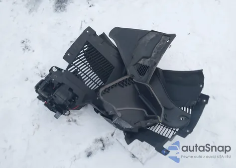 2013 BMW M5 from USA, damaged, VIN WBSFV9C52DC773301